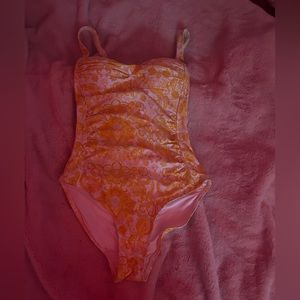 Yellow floral bathing suit, size 4, NEVER WORN!